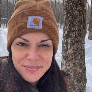 Meet your Posher, Emelie